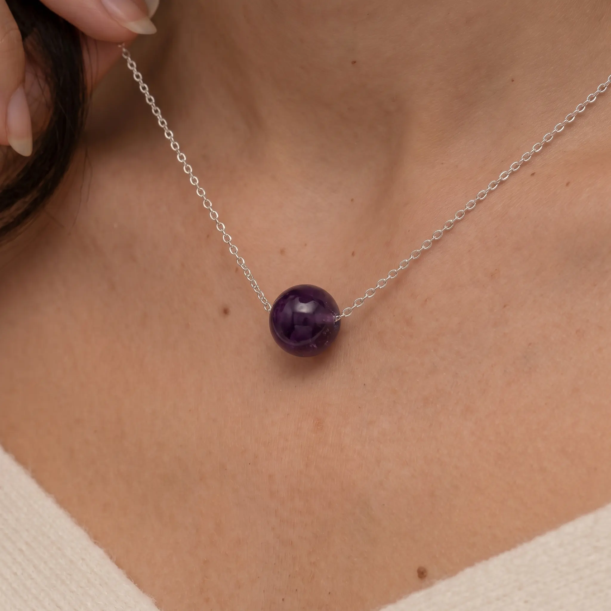 Bild von Silber Amethyst Bead Kette Detail als visuelle Referenz fur Kette.