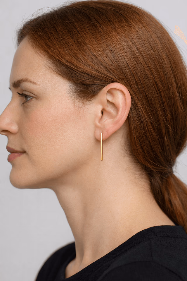 Ear model reference with visible ear - style 4