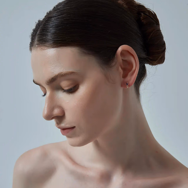 Ear model reference with visible ear - style 7